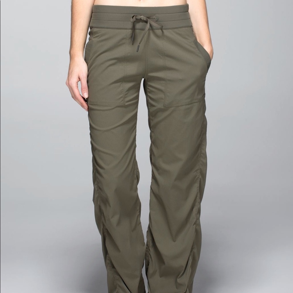 Lululemon dance studio pant green size 4